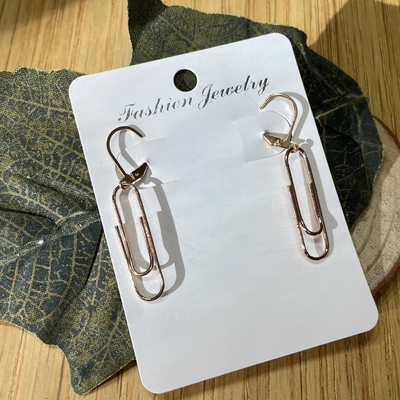 Paperclip Gold Drop Earrings - Picture 5 of 13